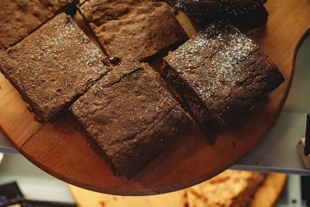 4-Ingredient Vegan Brownies